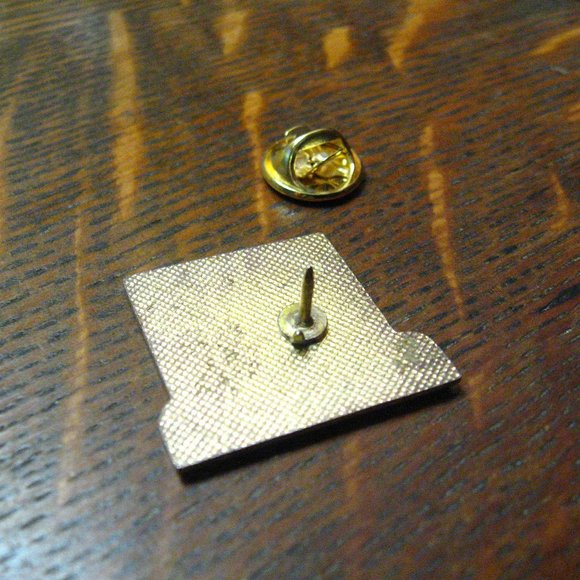 High Roller Vintage 1980's Wham Lapel Pin - Picture 4 of 4